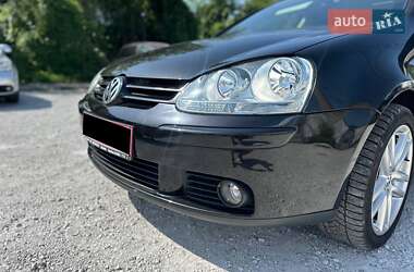 Хэтчбек Volkswagen Golf 2008 в Каменском