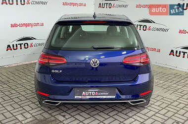 Хэтчбек Volkswagen Golf 2018 в 