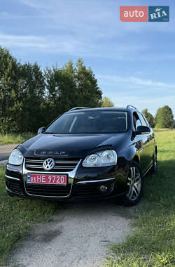 Универсал Volkswagen Golf 2009 в Маневичах