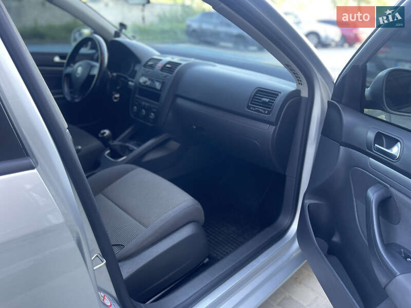 Універсал Volkswagen Golf 2008 в Львові