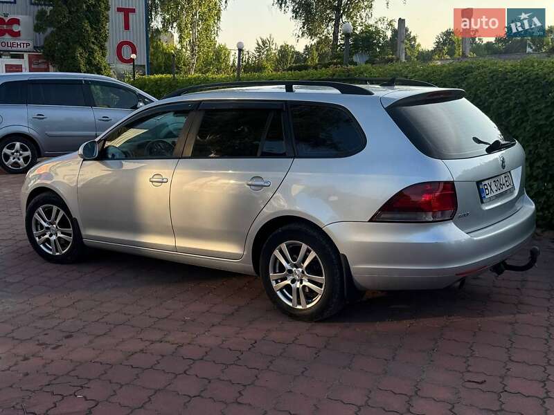 Универсал Volkswagen Golf 2012 в Хмельницком