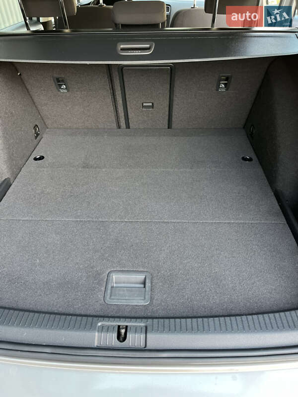 Універсал Volkswagen Golf 2019 в Луцьку