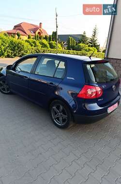 Хэтчбек Volkswagen Golf 2007 в Сарнах