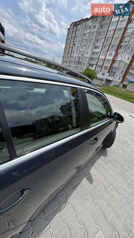 Універсал Volkswagen Golf 2009 в Тернополі