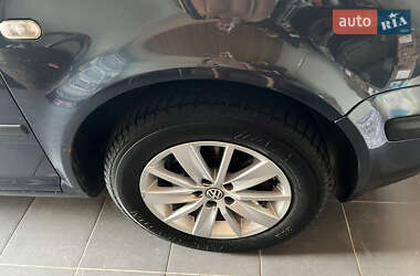 Универсал Volkswagen Golf 2004 в 