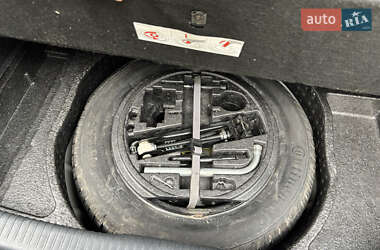 Хетчбек Volkswagen Golf 2011 в 
