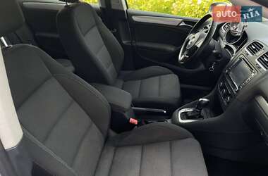 Хэтчбек Volkswagen Golf 2013 в 