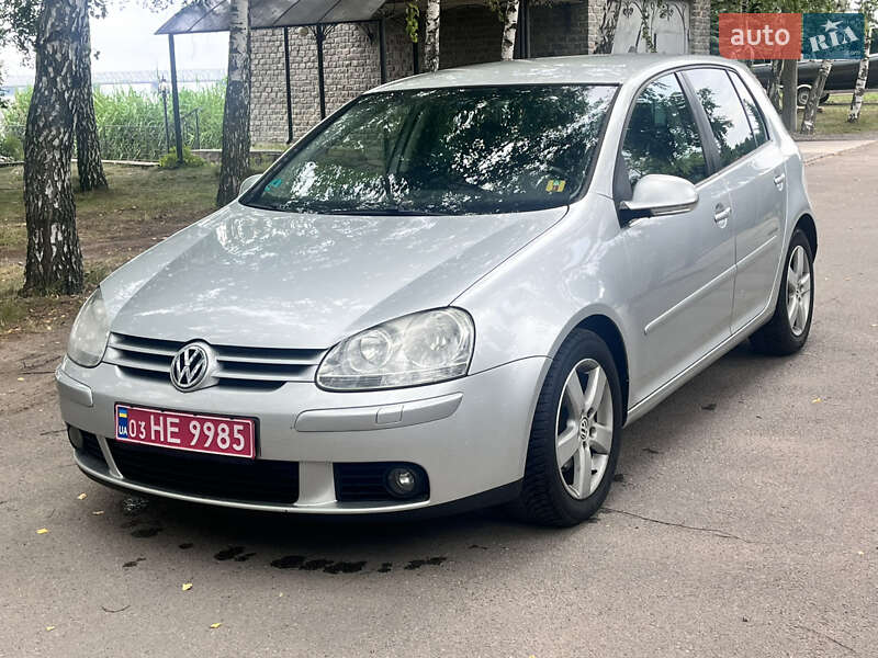 Хэтчбек Volkswagen Golf 2008 в Черкассах