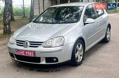 Хэтчбек Volkswagen Golf 2008 в 