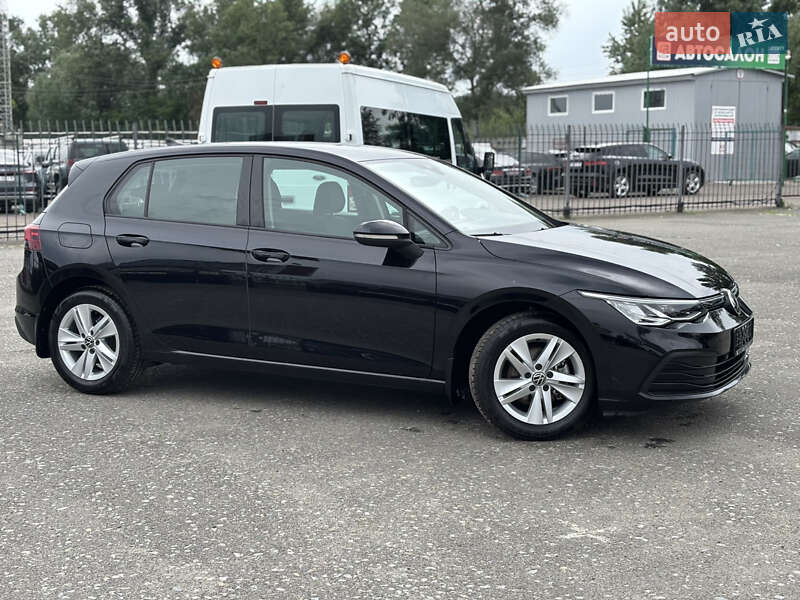 Хэтчбек Volkswagen Golf 2020 в Киеве