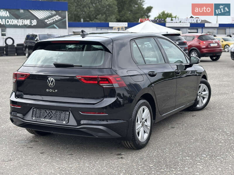 Хэтчбек Volkswagen Golf 2020 в Киеве