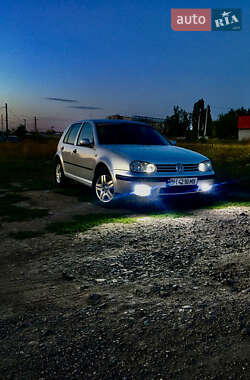 Хэтчбек Volkswagen Golf 2000 в Одессе