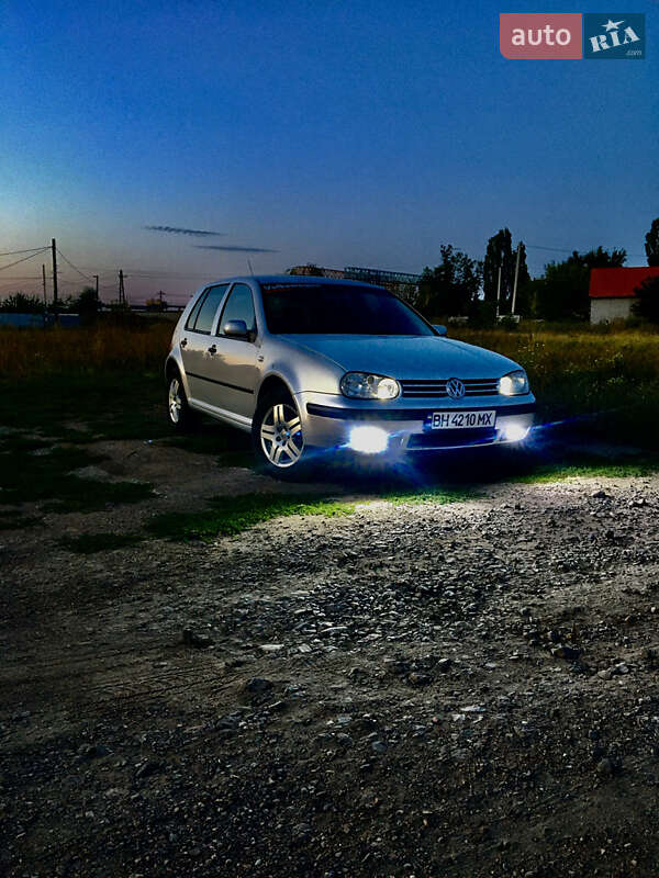 Volkswagen Golf 2000 Volkswagen Golf 2000