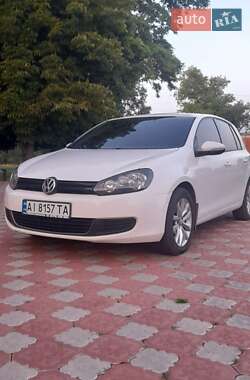 Хэтчбек Volkswagen Golf 2013 в 