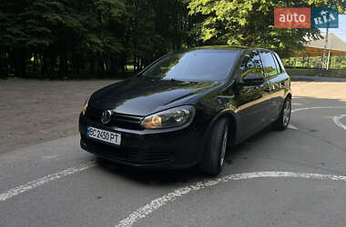 Хэтчбек Volkswagen Golf 2009 в Львове