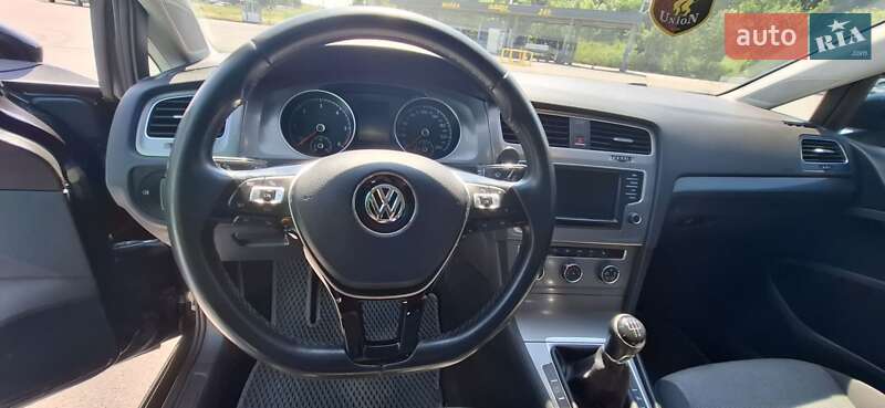Універсал Volkswagen Golf 2015 в Львові
