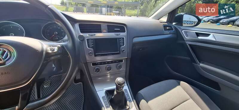 Універсал Volkswagen Golf 2015 в Львові