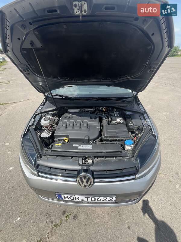 Универсал Volkswagen Golf 2018 в Ровно