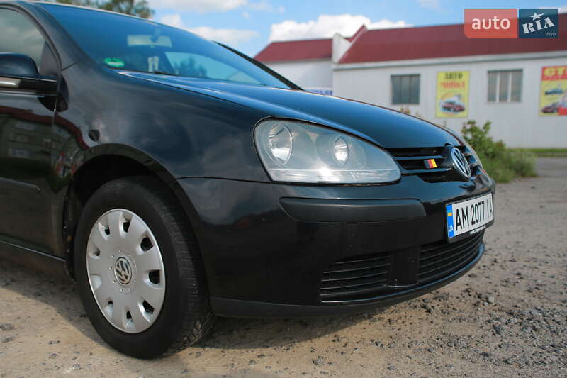 Хетчбек Volkswagen Golf 2003 в Бердичеві