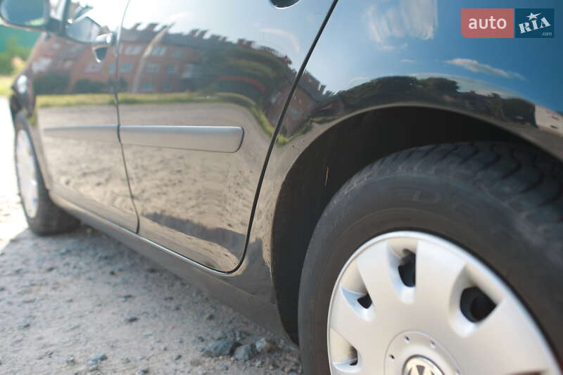 Хетчбек Volkswagen Golf 2003 в Бердичеві