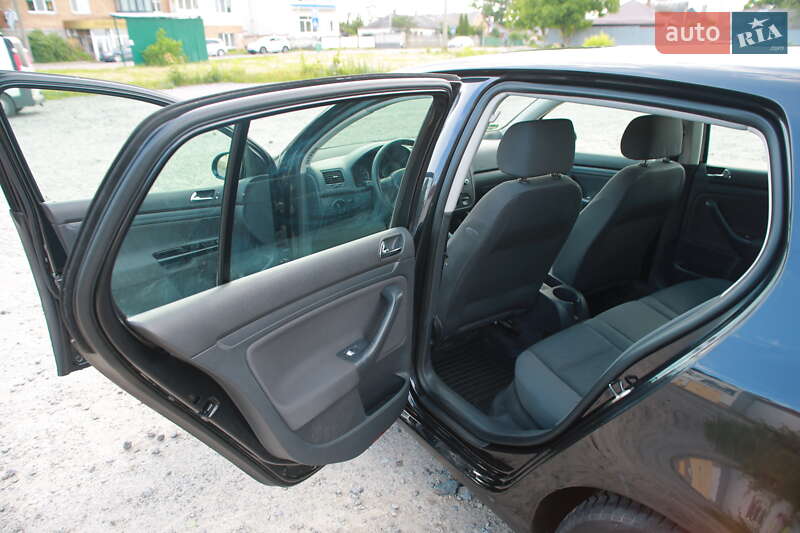 Хетчбек Volkswagen Golf 2003 в Бердичеві