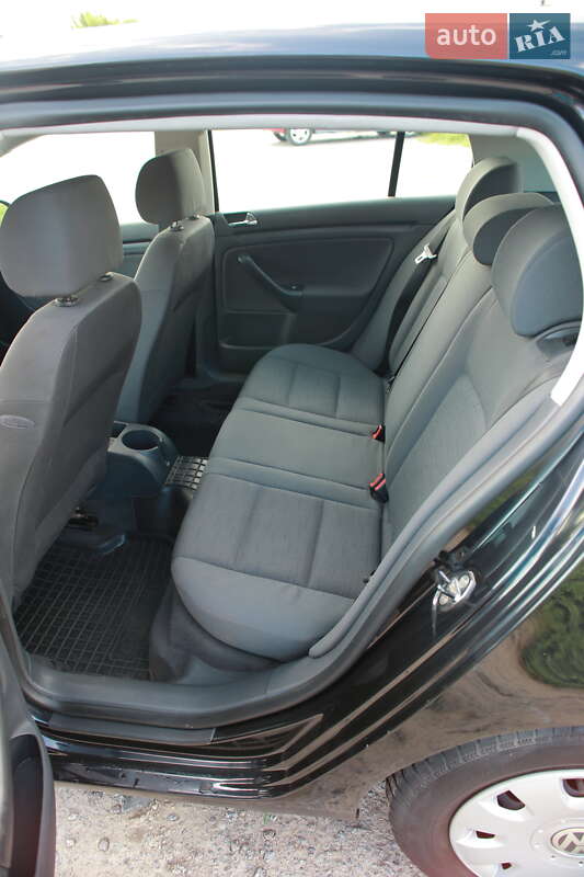 Хетчбек Volkswagen Golf 2003 в Бердичеві