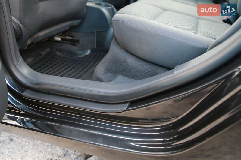 Хетчбек Volkswagen Golf 2003 в Бердичеві