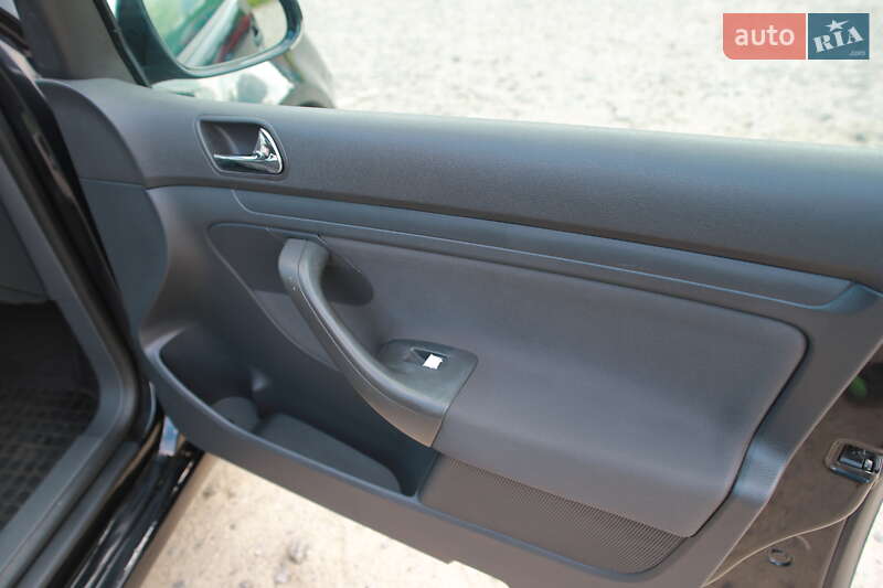 Хетчбек Volkswagen Golf 2003 в Бердичеві