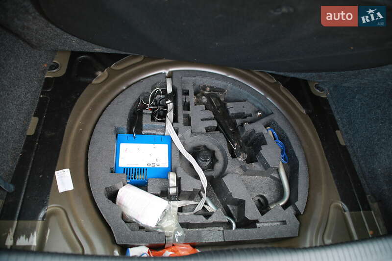 Хетчбек Volkswagen Golf 2003 в Бердичеві