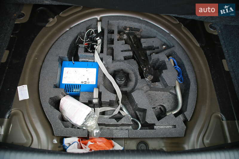 Хетчбек Volkswagen Golf 2003 в Бердичеві