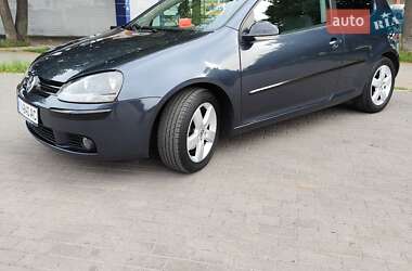 Хэтчбек Volkswagen Golf 2008 в 