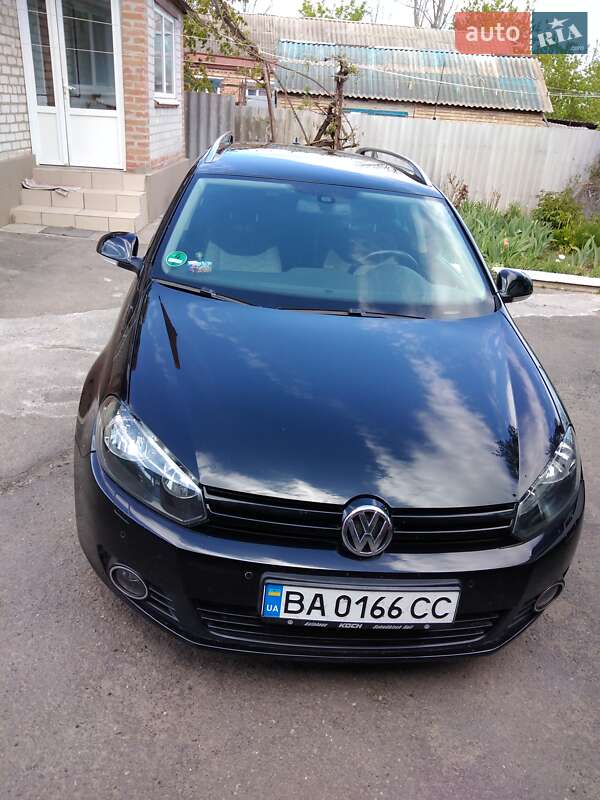 Універсал Volkswagen Golf 2013 в Кропивницькому