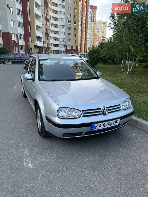 Volkswagen Golf 2001