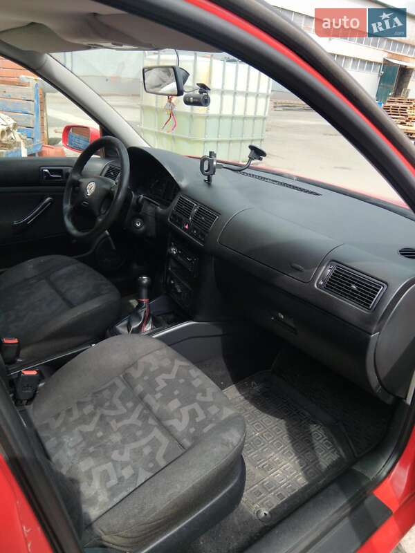 Volkswagen Golf 1998