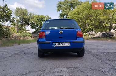 Хэтчбек Volkswagen Golf 1999 в  фото 6 Хэтчбек Volkswagen Golf 1999 в