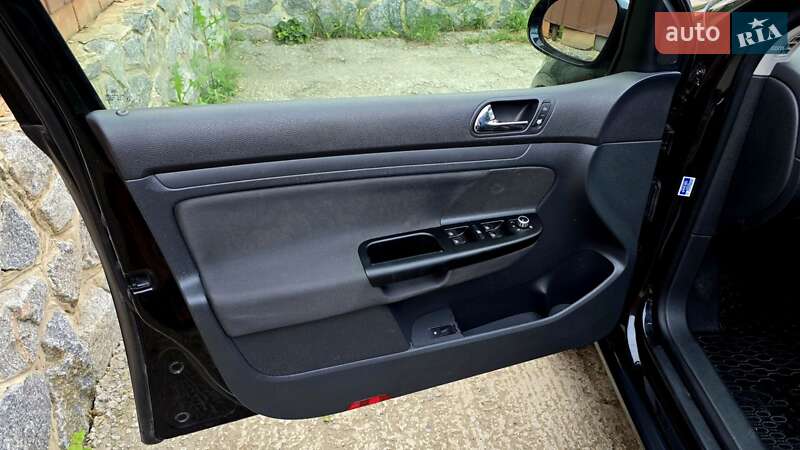 Хэтчбек Volkswagen Golf 2005 в Полтаве фото 35 Хэтчбек Volkswagen Golf 2005 в Полтаве