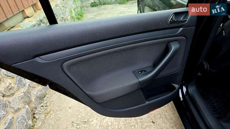 Хэтчбек Volkswagen Golf 2005 в Полтаве фото 48 Хэтчбек Volkswagen Golf 2005 в Полтаве