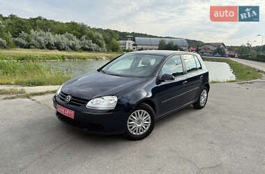 Хэтчбек Volkswagen Golf 2008 в Днепре