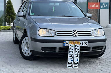 Хетчбек Volkswagen Golf 2003 в Тернополі