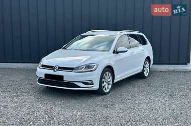 Універсал Volkswagen Golf 2020 в Луцьку