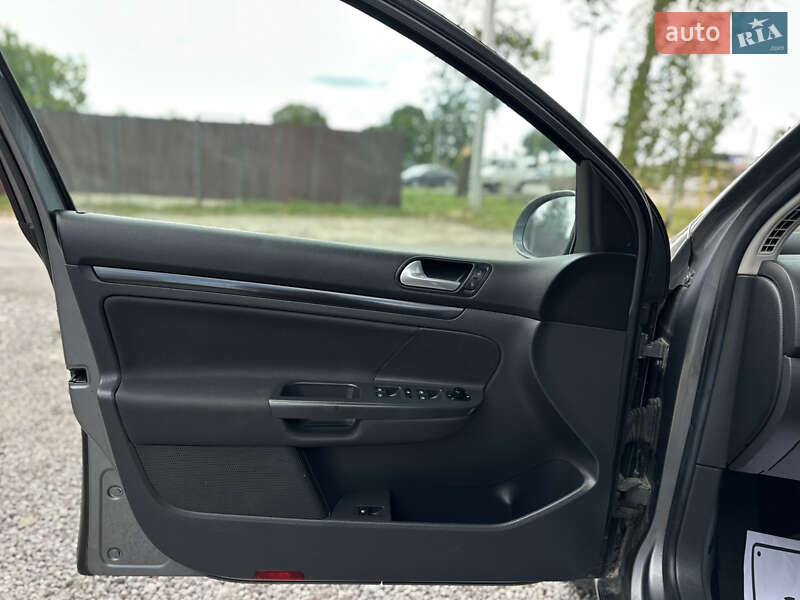 Хетчбек Volkswagen Golf 2007 в Вінниці