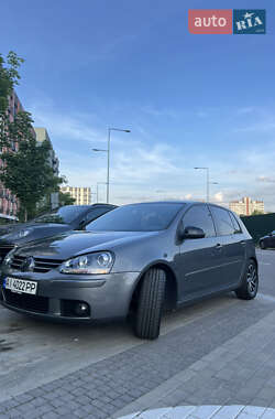 Хетчбек Volkswagen Golf 2006 в Києві