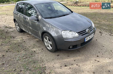 Хетчбек Volkswagen Golf 2008 в Ізюмі