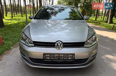 Хетчбек Volkswagen Golf 2014 в Києві