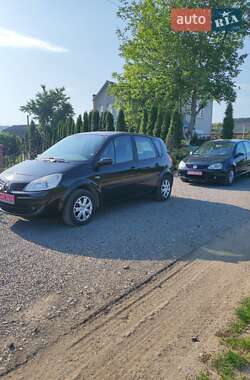 Хэтчбек Volkswagen Golf 2005 в Чемеровцах