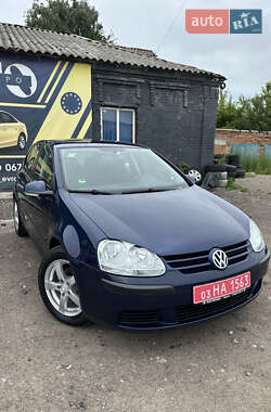 Хэтчбек Volkswagen Golf 2005 в Нежине