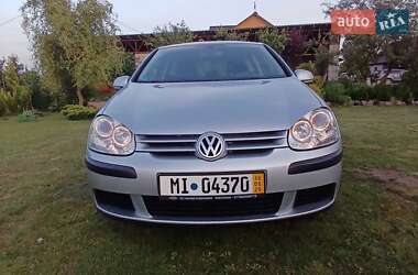 Хетчбек Volkswagen Golf 2004 в Камені-Каширському
