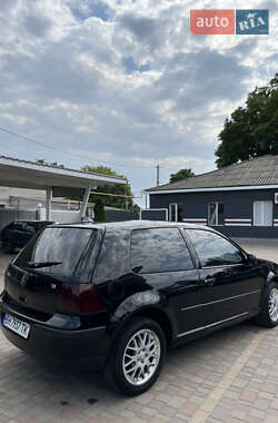 Хэтчбек Volkswagen Golf 1998 в 