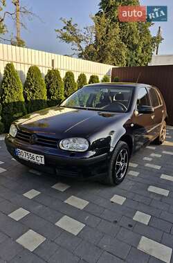 Хэтчбек Volkswagen Golf 2003 в Бучаче