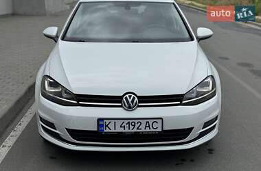 Хэтчбек Volkswagen Golf 2013 в Киеве